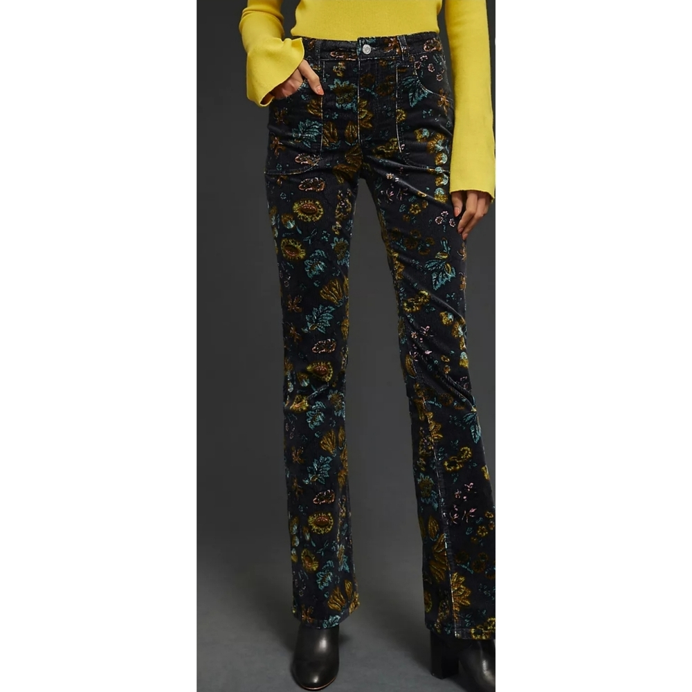 38. Anthropologie Pilcro The Icon Flare Low-Rise Jeans - Picture 3 of 12